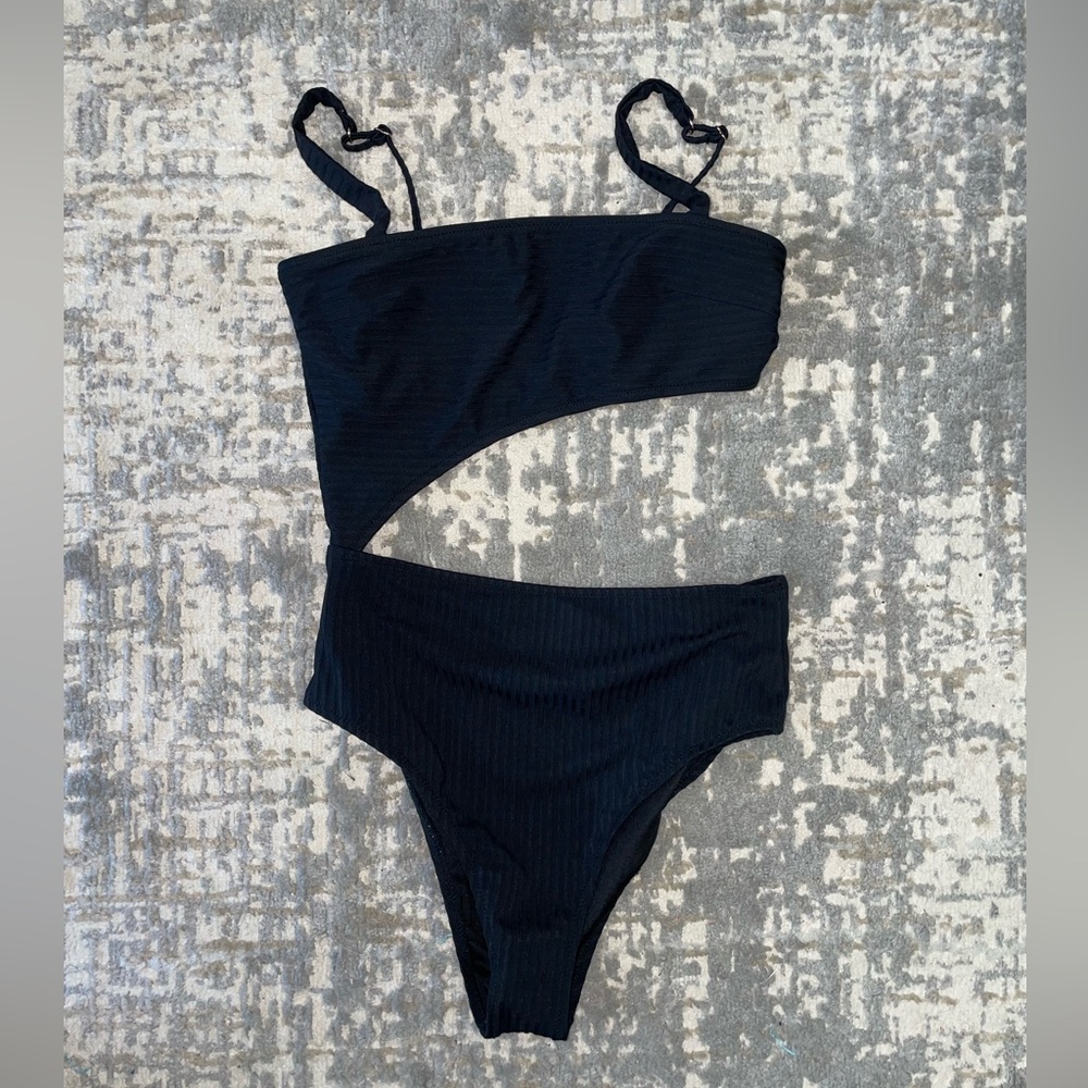 Shade & Shore One Piece Swimsuit